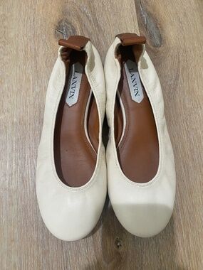 Lanvin Leather round toe ballet flats-cream